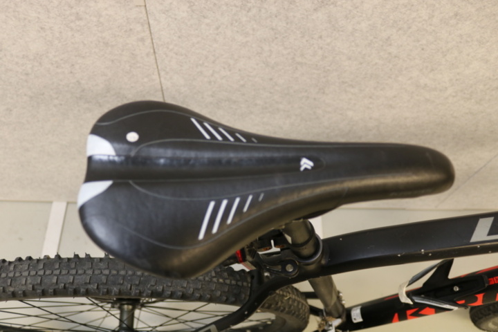 1515331-15 Cykel Kross Level 3,0. 27 växlar
