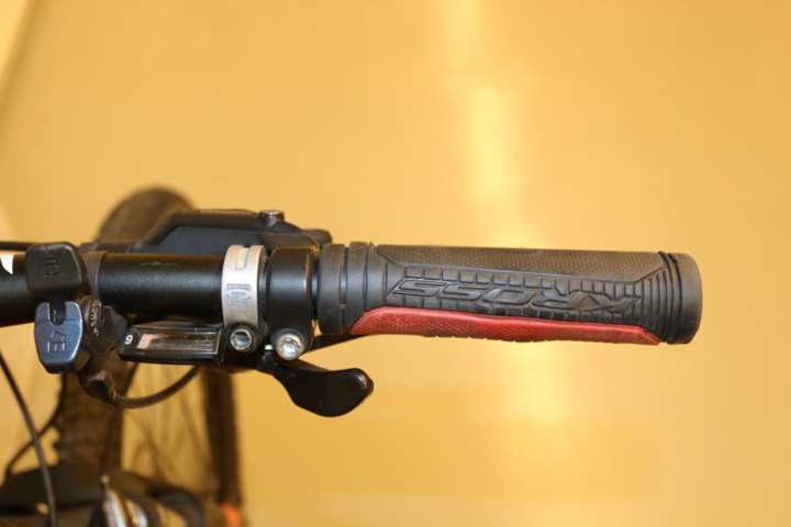 1515331-17 Cykel Kross Level 3,0. 27 växlar