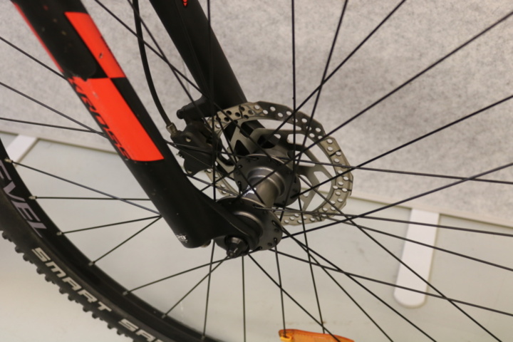 1515331-24 Cykel Kross Level 3,0. 27 växlar