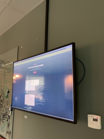 1548369-2 Bildskärm 43" med väggfäste - Samsung QB43B