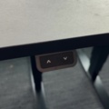 1548370-3 Kontorsarbetsplatser 3 st med elektriska skrivbord och kontorsstolar - HÅG Capisco