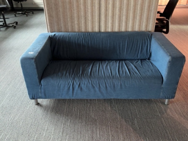 1548371-6 Tresits-soffa med denimklädsel
