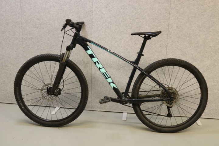 1515334-2 Cykel Trek Marlin 6. 10 växlar