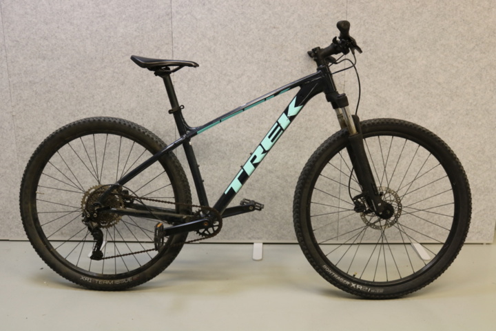 1515334-18 Cykel Trek Marlin 6. 10 växlar