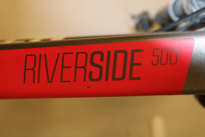 1515335-4 Cykel BTwin Riverside 500. 9 växlar
