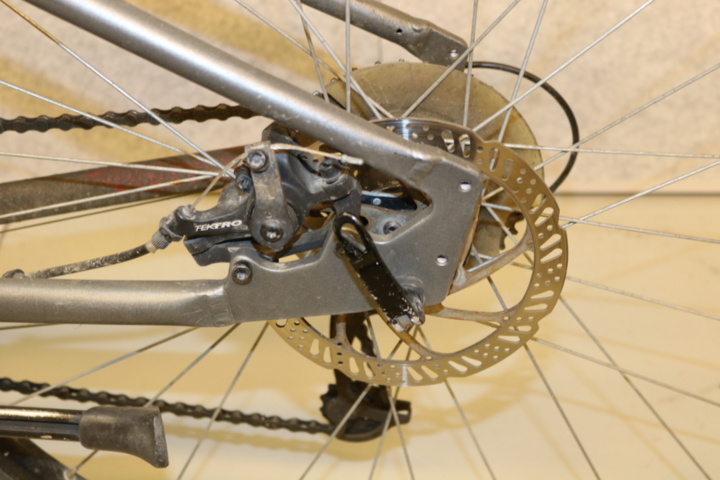 1515335-10 Cykel BTwin Riverside 500. 9 växlar