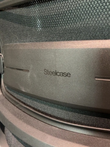 1548372-20 Kontorsarbetsplatser 4 st - Elektriska skrivbord, Steelcase kontorsstolar och avskärmningar