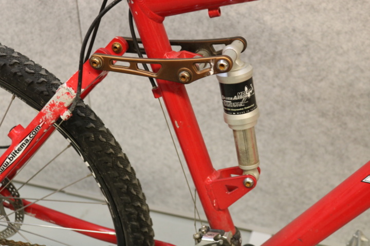 1515336-27 Cykel Yosemite XC Race. 27 växlar