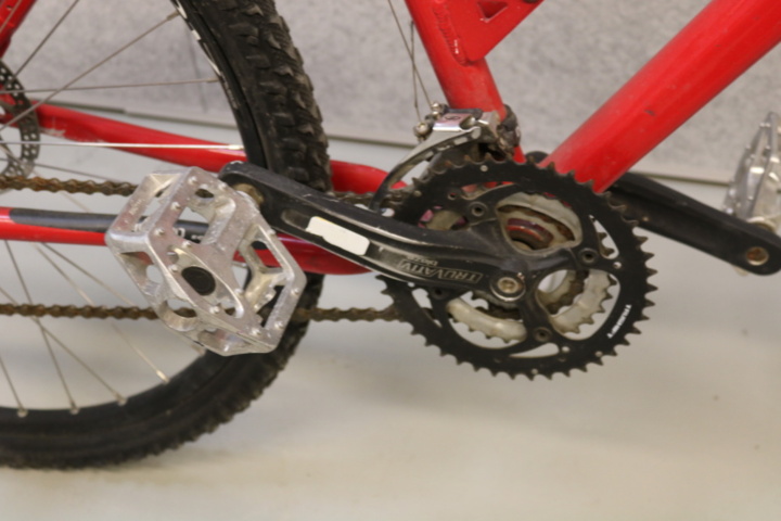 1515336-28 Cykel Yosemite XC Race. 27 växlar