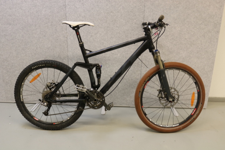 1515337-31 Cykel (Repobjekt) 27 växlar