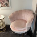 1548374-2 Möblemang och inredning till samtalsrum - ”The Pink One”