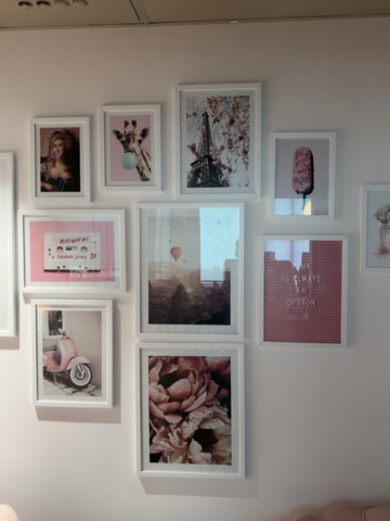 1548374-8 Möblemang och inredning till samtalsrum - ”The Pink One”