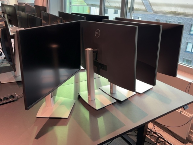 1548379-1 Bildskärmar 4 st 32" - Dell P3223QE