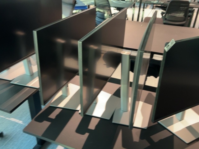 1548380-3 Bildskärmar 4 st 32" - Dell P3223QE
