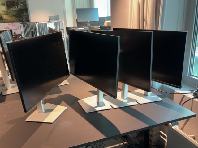 1548382-5 Bildskärmar 4 st 32" - Dell P3223QE