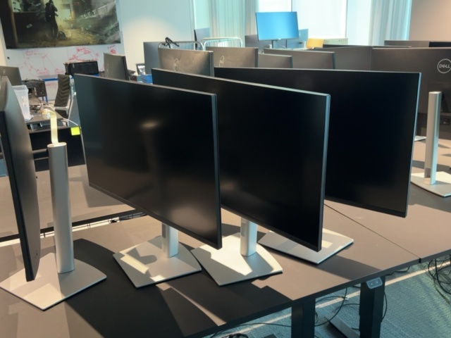 1548383-3 Bildskärmar 4 st 32" - Dell P3223QE