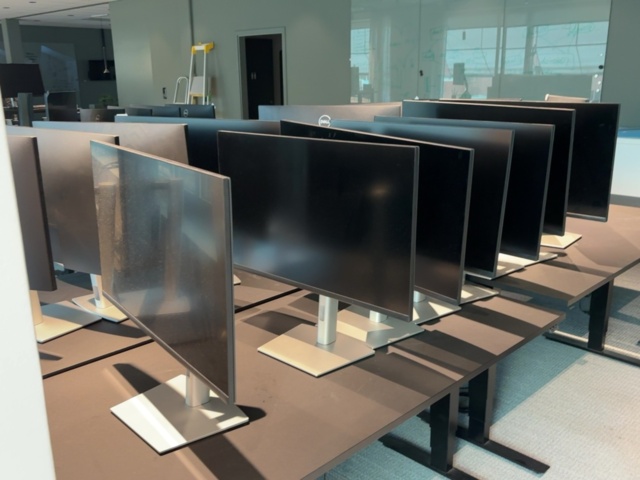 1548387-4 Bildskärmar 8 st 32" - Dell P3223QE