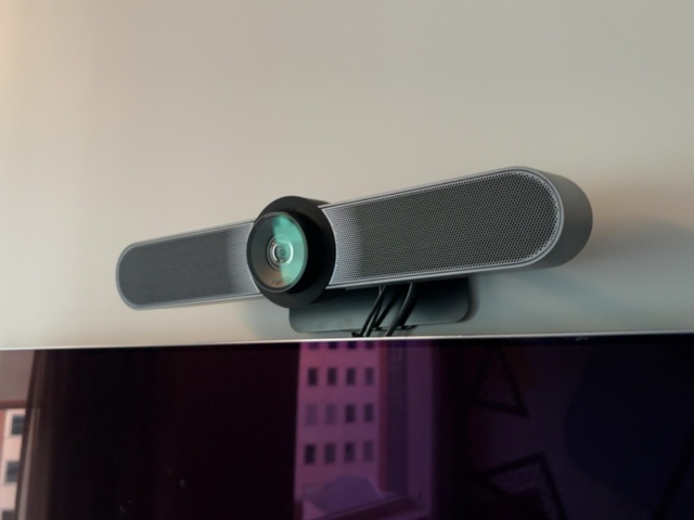 1548394-8 Konferensutrustning med möblemang och smart-TV 55" - Samsung, Sonos / Logitech