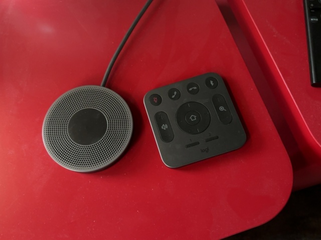 1548394-11 Konferensutrustning med möblemang och smart-TV 55" - Samsung, Sonos / Logitech