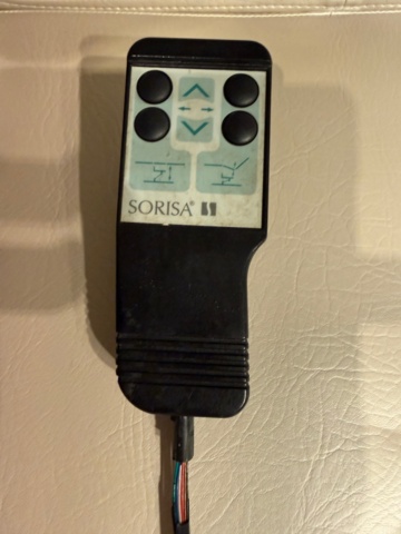 1141590-3 Elektrisk behandlingssäng Sorisa med värme i bädden