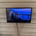 1141591-1 Vägghängd TV av mindre modell