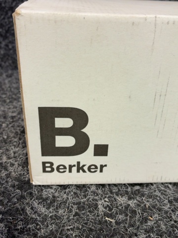 1605505-5 10 st Vägguttag - Berker S.1