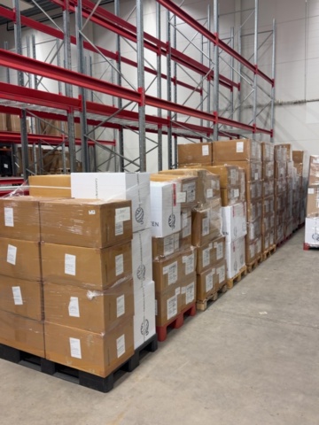 1594883-2 Large batch of yarn and knitting accessories - approximately 60 pallets