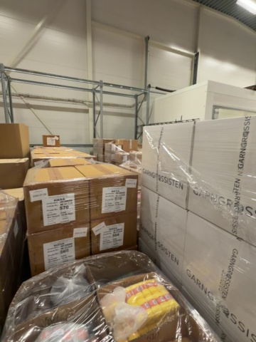 1594883-12 Large batch of yarn and knitting accessories - approximately 60 pallets