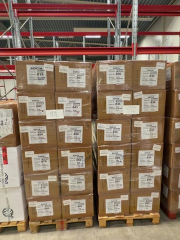 1594883-13 Large batch of yarn and knitting accessories - approximately 60 pallets