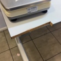 1594885-14 Height-adjustable packing bench with scales and lighting