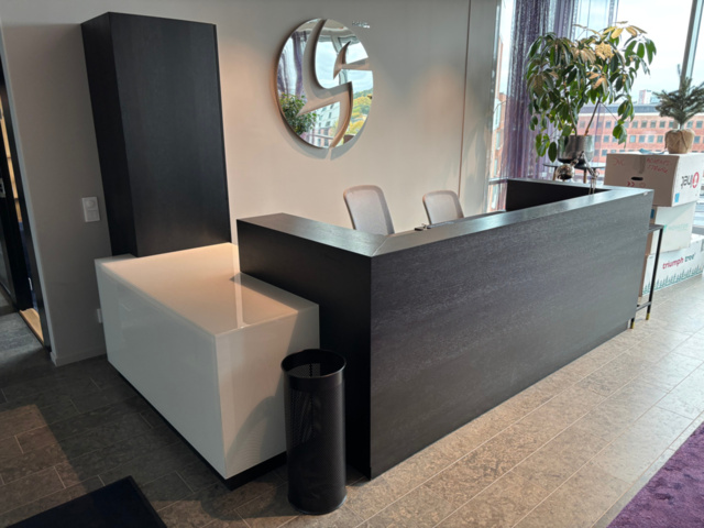 1548268-28 Receptionsmöblemang och kontorsinredning