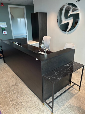 1548268-3 Receptionsmöblemang och kontorsinredning
