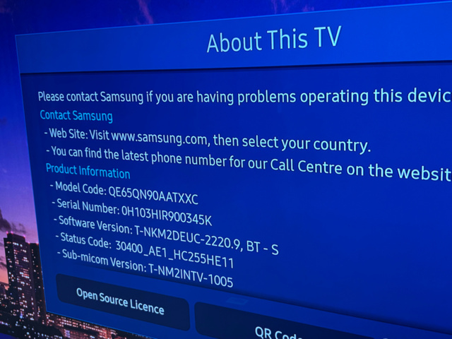 1548275-2 Smart-TV 65" med konferensutrustning - Samsung / Logitech