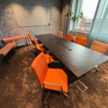 1548278-20 Konferensmöblemang - Konferensbord, 8 st karmstolar, sittbänkar och whiteboardtavla - Lammhults