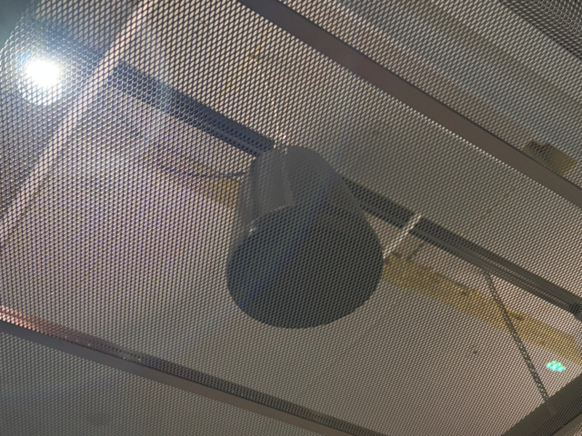 1548285-2 Ljudanläggning med högtalare, subwoofers och mikrofonutrustning - Audac / Sennheiser m.fl.