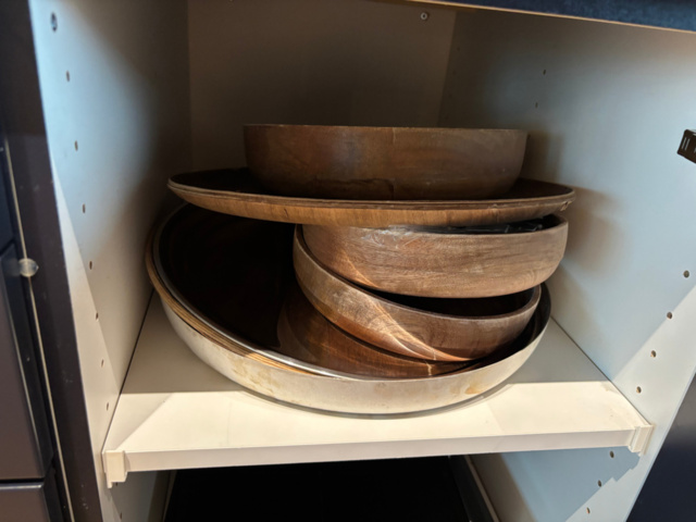 1548287-22 Samling med diverse hus- och köksgeråd