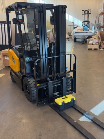 1576528-1 Ny/oanvänd elektrisk gaffeltruck - UN Forklift FB15-FENLZD -2026