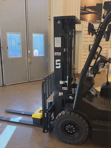 1576528-4 Ny/oanvänd elektrisk gaffeltruck - UN Forklift FB15-FENLZD -2026