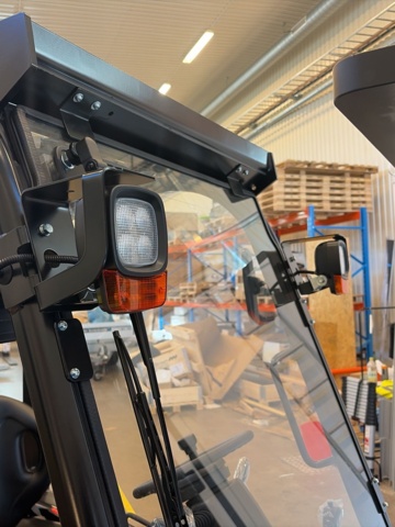 1576528-24 Ny/oanvänd elektrisk gaffeltruck - UN Forklift FB15-FENLZD -2026