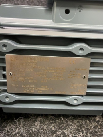 1605550-4 Växelmotor med broms - SEW-EURODRIVE DRE80M4BE1