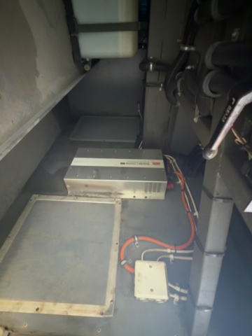1594888-16 Bus - Volvo B9R 4X2 9700S -2010