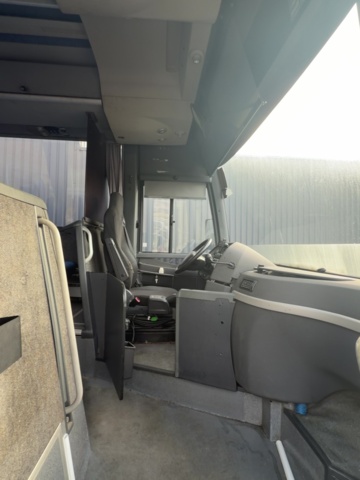 1594888-22 Bus - Volvo B9R 4X2 9700S -2010