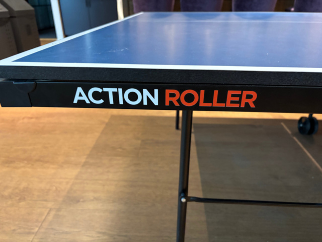 1548294-6 Pingisbord med tillbehör och ståbord - Stiga Action Roller