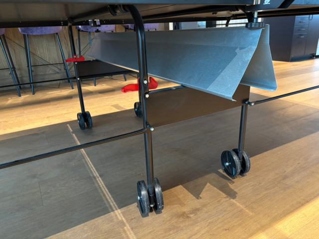 1548294-7 Pingisbord med tillbehör och ståbord - Stiga Action Roller