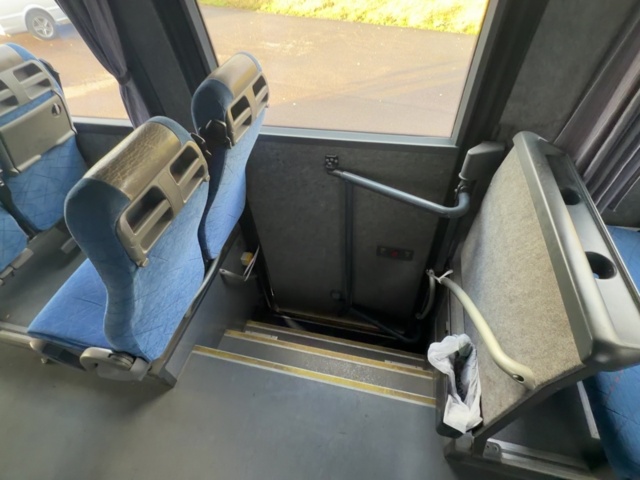 1594888-40 Bus - Volvo B9R 4X2 9700S -2010