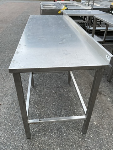 1474150-8 Rostfri bänk