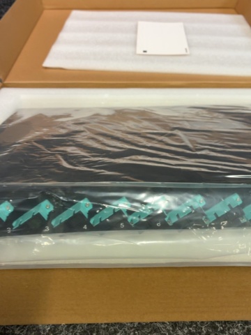 1605533-8 Fiberpatchpanel med tillbehör - CommScope FMS-K1BI-S5M4-24-SP-EU