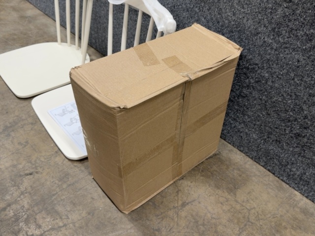 1605670-8 2 st pinnstolar
