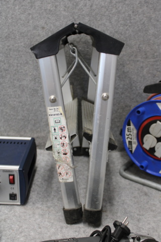 1558727-4 Nätaggregat, elkabel m.m.