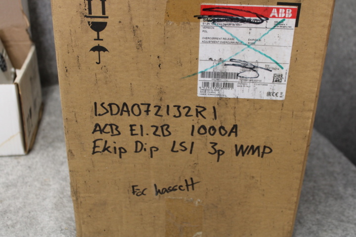 1558746-6 Kraftbrytare ABB 4 st